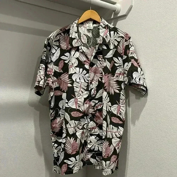 island shirtworks Other - Men’s olive green and rose pink palm print Hawaiian shirt size: xxl